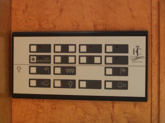 Room Controls, Hotel Rey Juan Carlos I